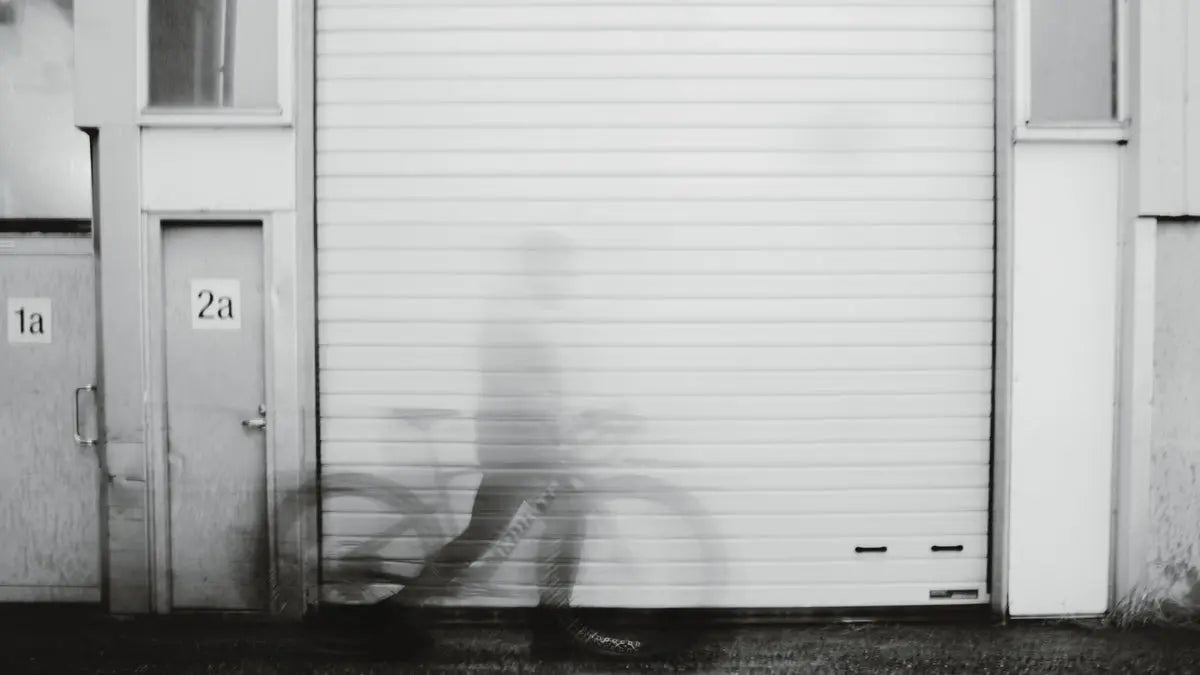 Why Are Carbon Bikes So Expensive? Where Your Money Actually Goes? Ikuista