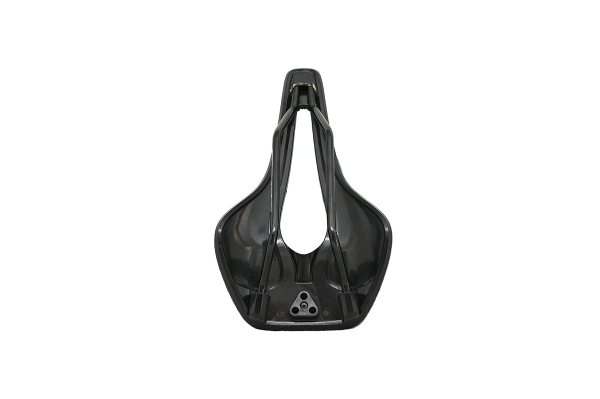 Valois Tahti 3D printed saddle from underneath, showing the shell and rail mounts
