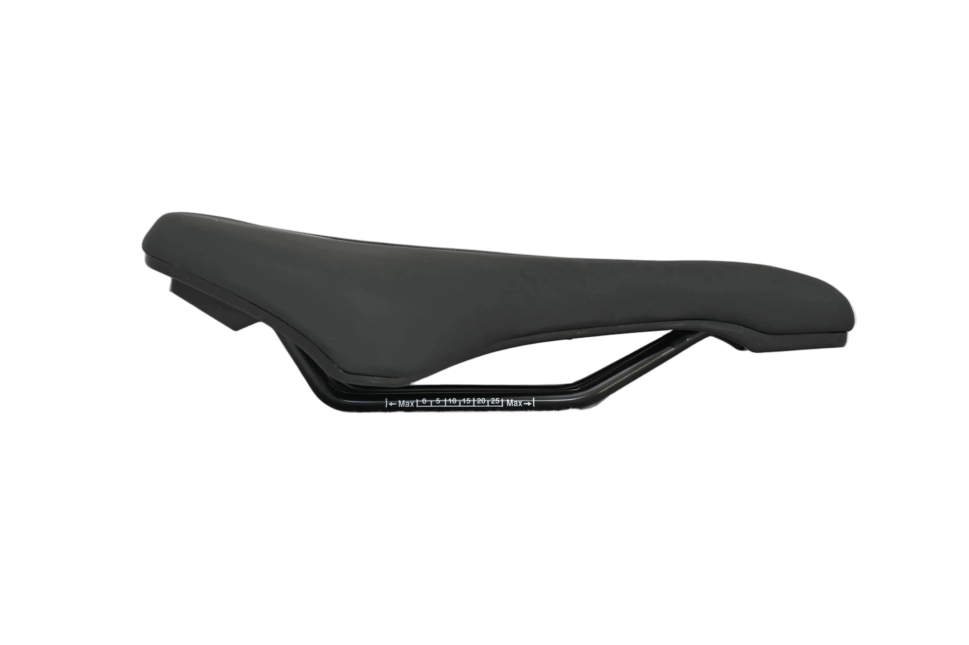 Valois Kulkia saddle from the side, showing the flat profile and rails