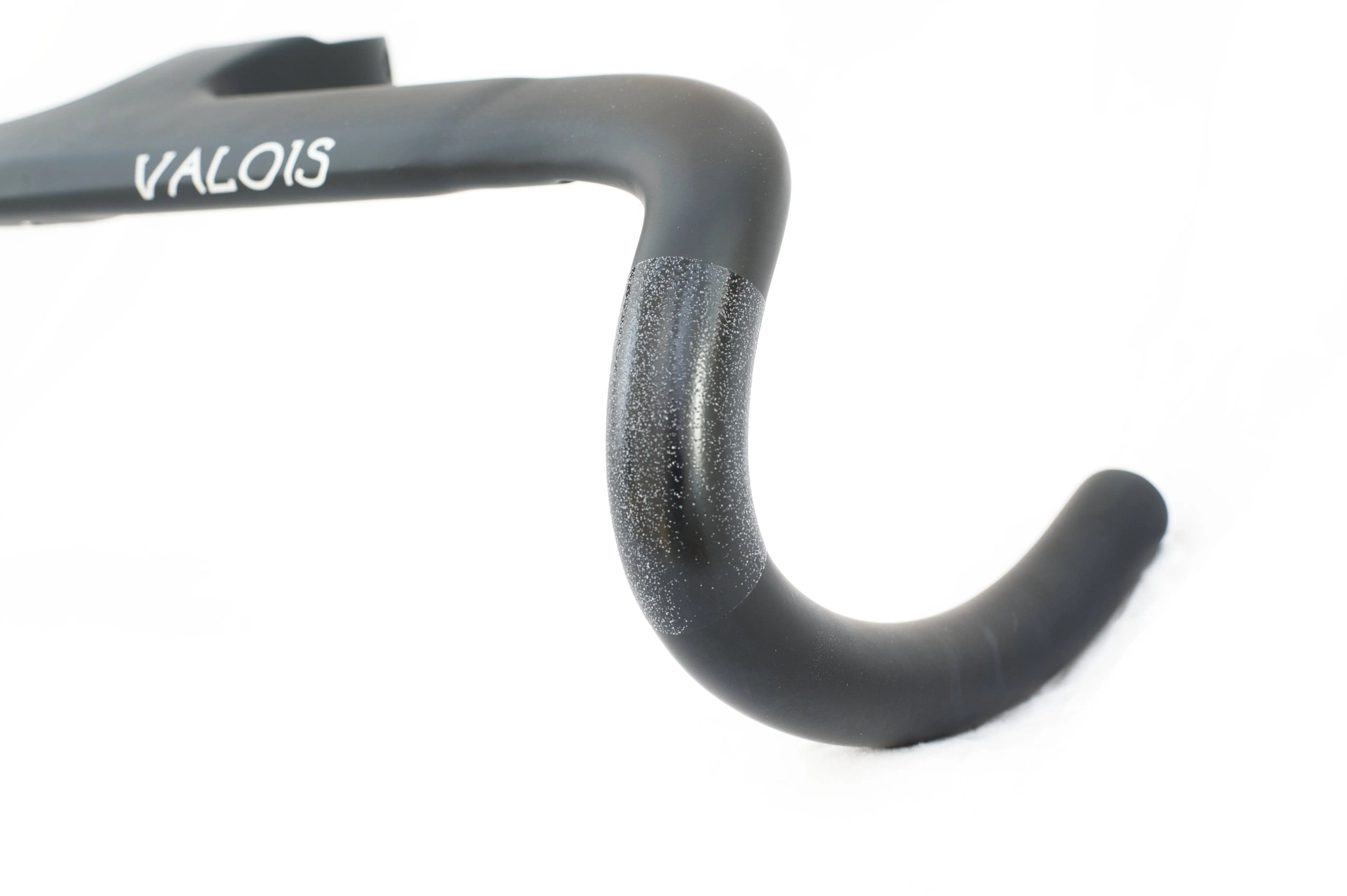 Valois Cˣ HBRD carbon cockpit close-up on the drop with the VALOIS logo