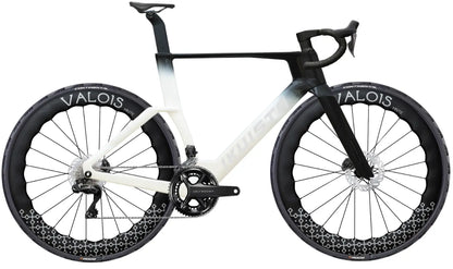 IKUISTA Vektori carbon aero road bike in Pure White with Shimano Ultegra Di2, drive side view